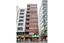 アクセス西新宿の外観