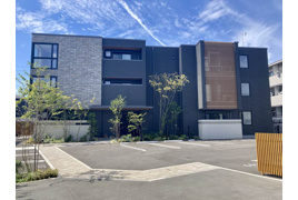 グランエス長束の外観