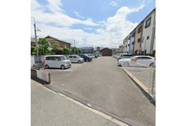 旭区赤川4丁目月極駐車場の外観