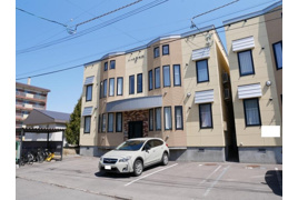 ルート医大前Ｄ棟の外観