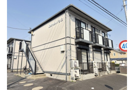 あきやまハイツ B棟の外観
