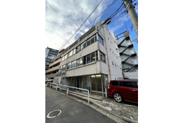 アート第一ビルの外観