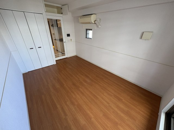 インベスト神戸エアフロントの寝室