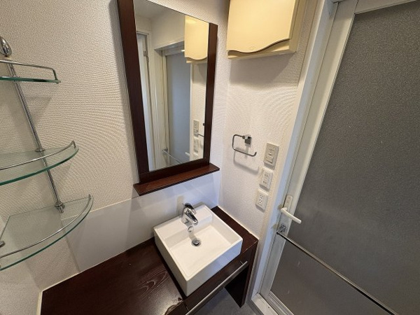 インベスト神戸エアフロントの洗面所