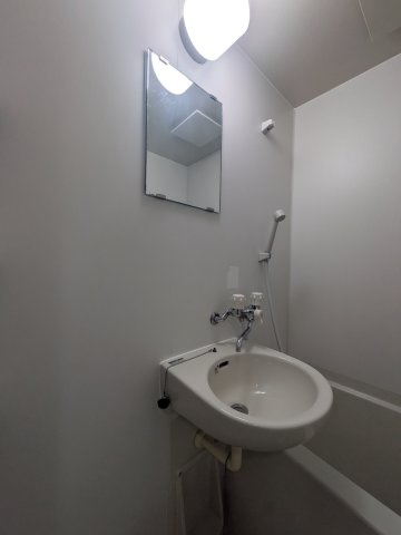 クーランプシュケの洗面所