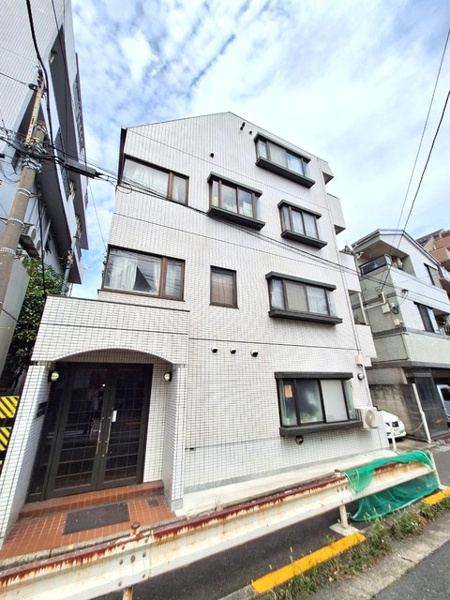 ルミエール赤堤の外観