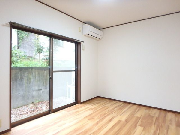 ハイツバンブー2の居間