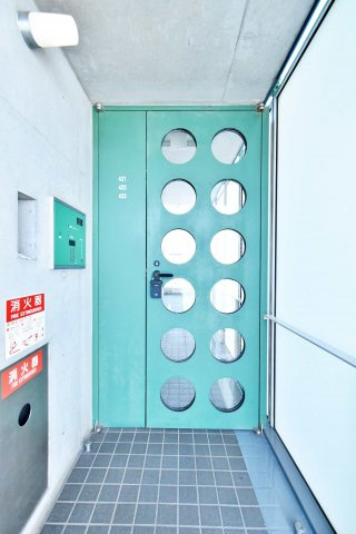 メネダスのその他