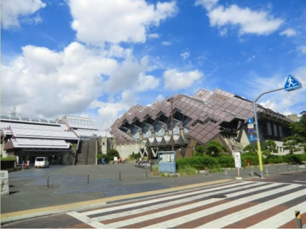 カーサ・イリスの周辺