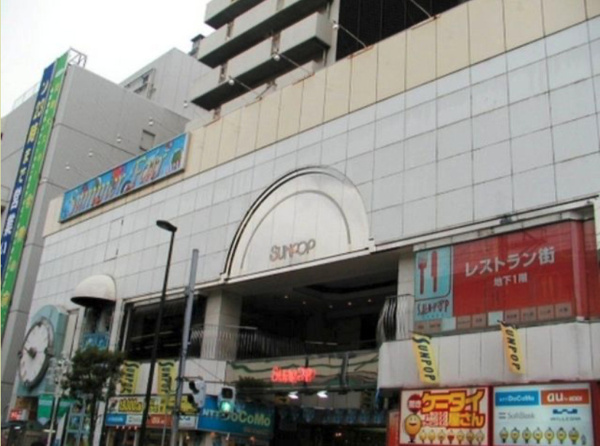 カーサ・イリスの周辺