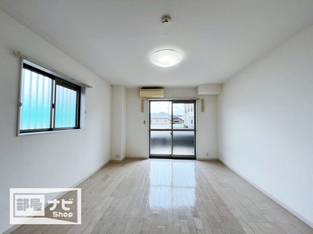 高松市西ハゼ町 3階建 築18年のイメージ