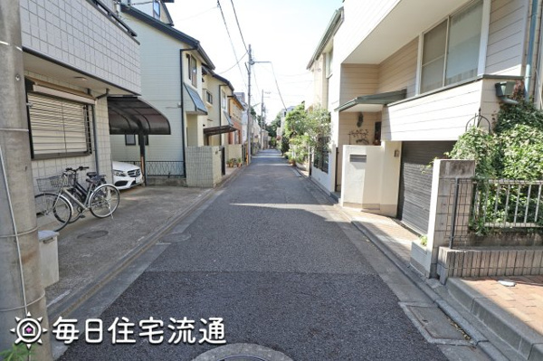 ライクヒストリーの周辺