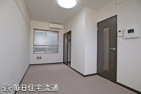 ライクヒストリーの居間