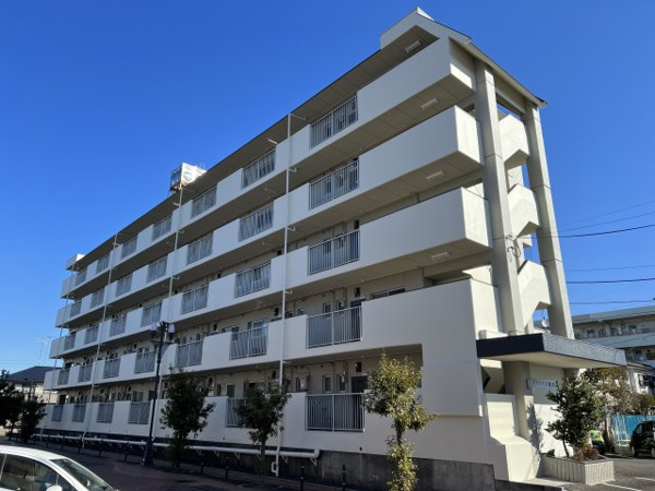 【リアライズ穂積Ⅰの外観】