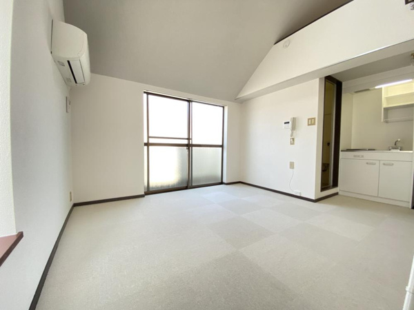 サンパレス21上ヶ原の居間