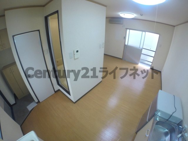 シックスブロック淡路の居間