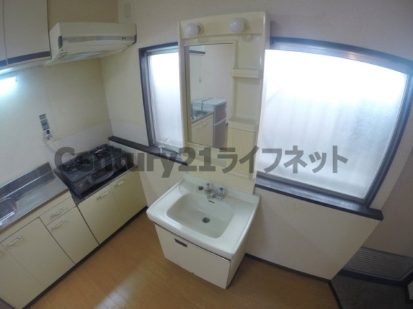 シックスブロック淡路の洗面所