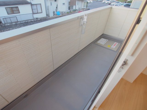 【アネックス伍番館のバルコニー】