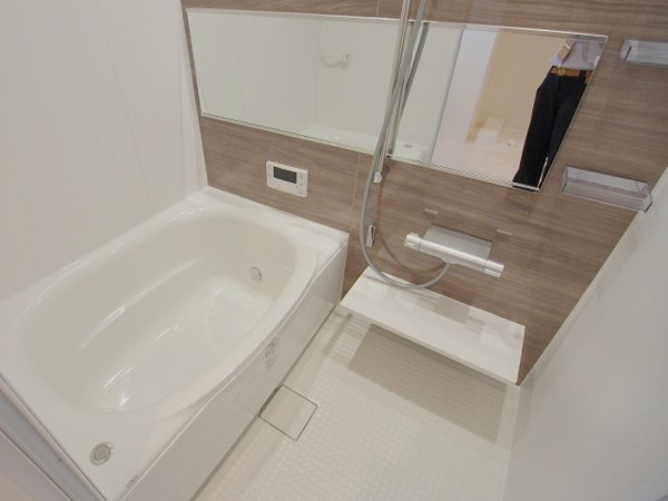 【アネックス伍番館の浴室】