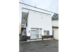 ホワイトマンションB棟の外観