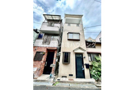 日の出町戸建の外観