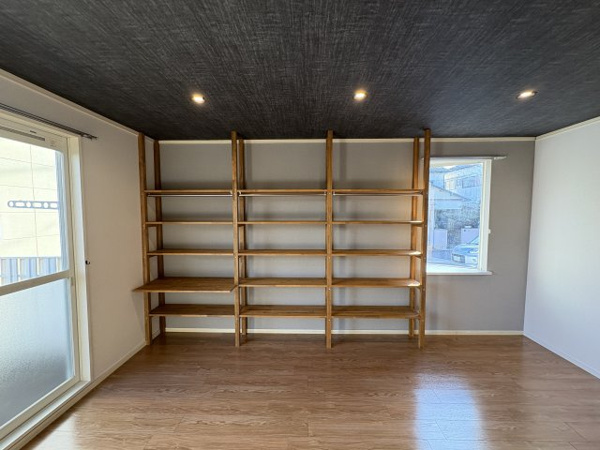 【ハイツアグラの洋室】