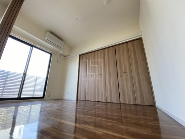 SHINSAIBASHI1921の寝室