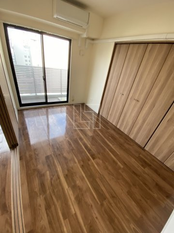 SHINSAIBASHI1921の寝室