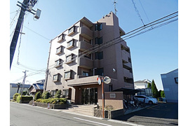 カルミアパークの外観