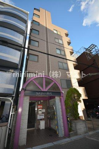 リバティ内代の画像
