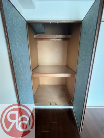 あみだ池ハイツの収納