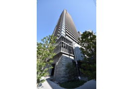 北浜ミッドタワーの外観