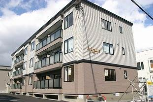 アドラブールの画像