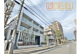 Legcy八事の外観