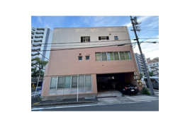 川出ビルの外観
