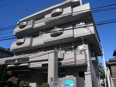 市川市新井のマンションの外観