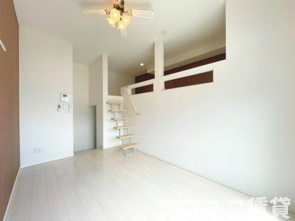 シャーロットの画像