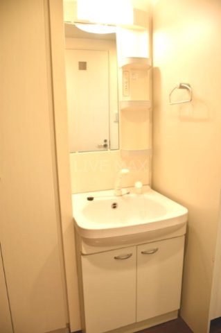 エステムプラザ京都烏丸五条の独立洗面台