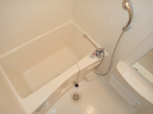 エステムプラザ京都烏丸五条の浴室