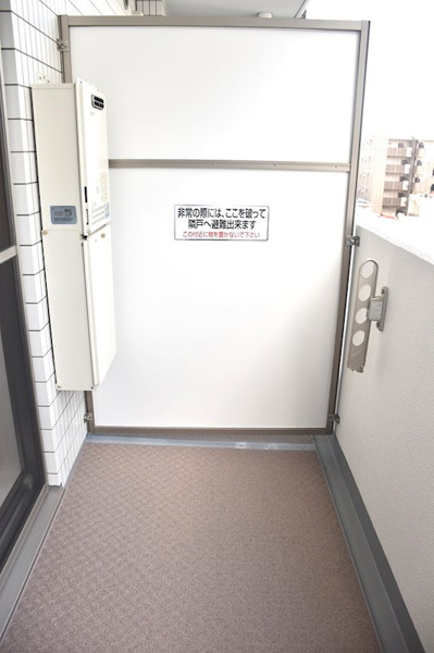 エステムプラザ京都烏丸五条のバルコニー