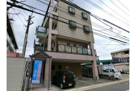 センチュリーライフの外観