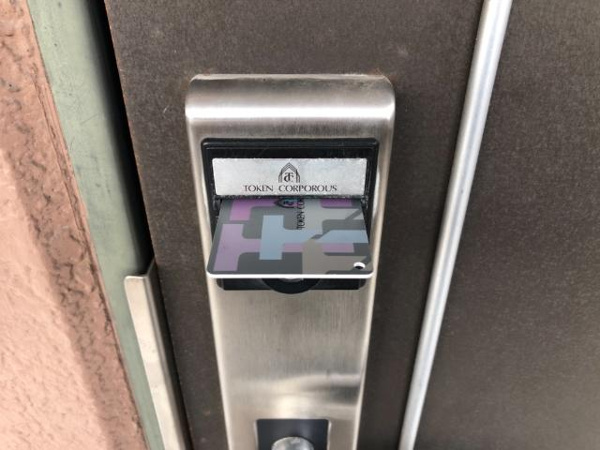 マリンガーデンの玄関