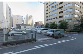 小柳モータープールの駐車場