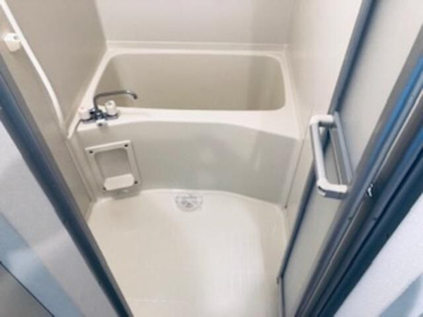 ソレイユ馬堀海岸の浴室