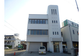 塩屋ビルの外観