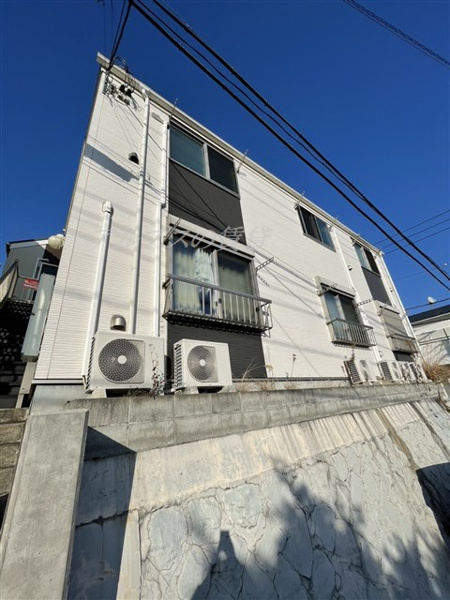 バーン・サヌーク杉田の画像