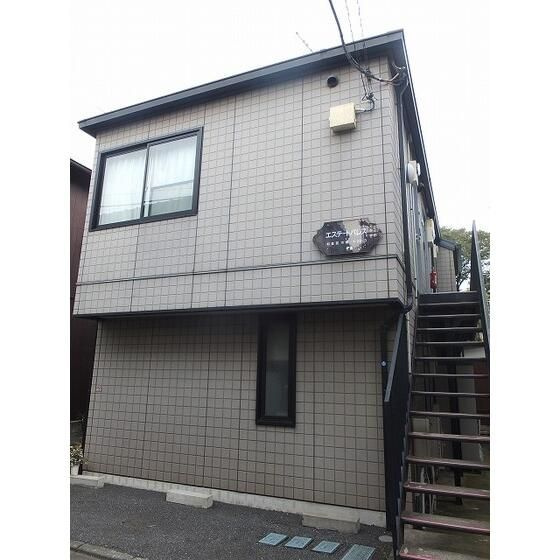 エステートパレスのエントランス