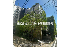 ユニマットハイダウェイビルの外観