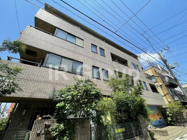 足立区西竹の塚のマンションの外観
