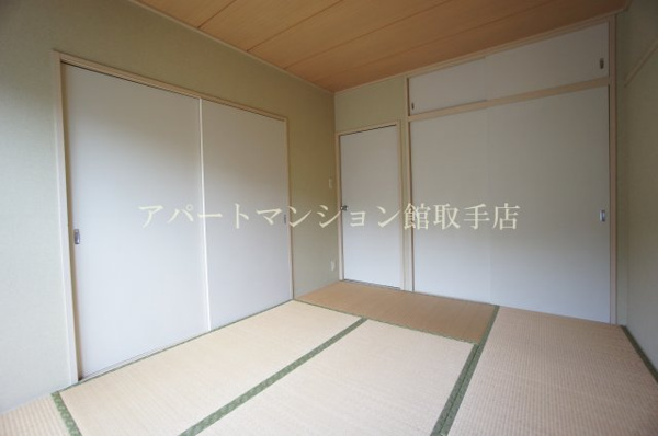 【ビラージュ取手の和室】